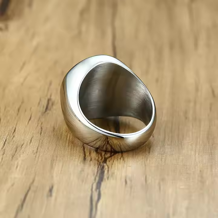 Rounded Urn Ring