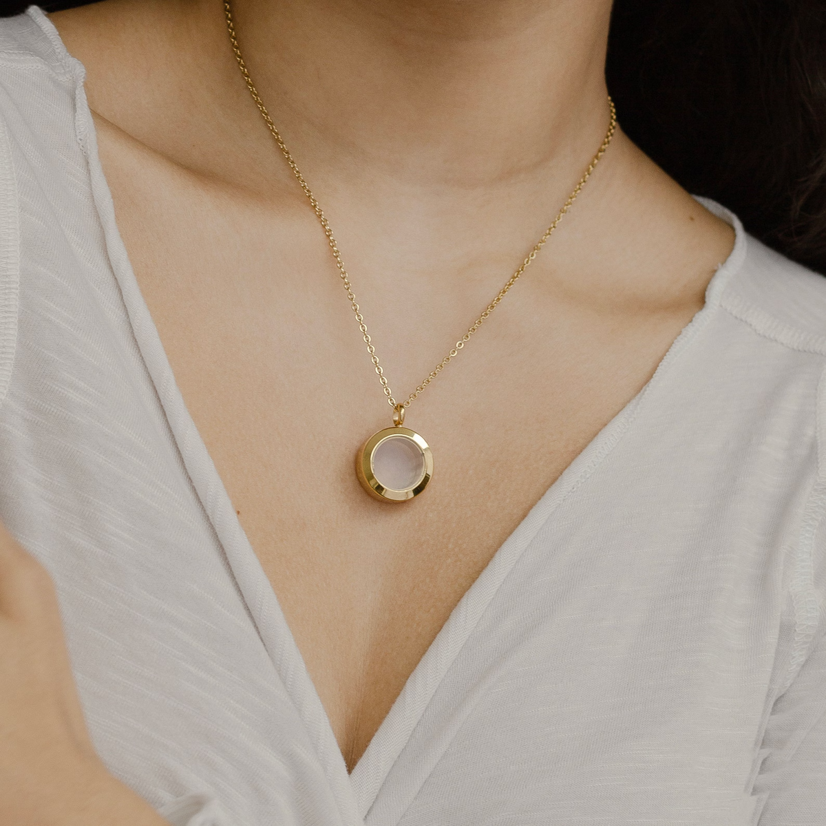 Rounded Urn Necklace